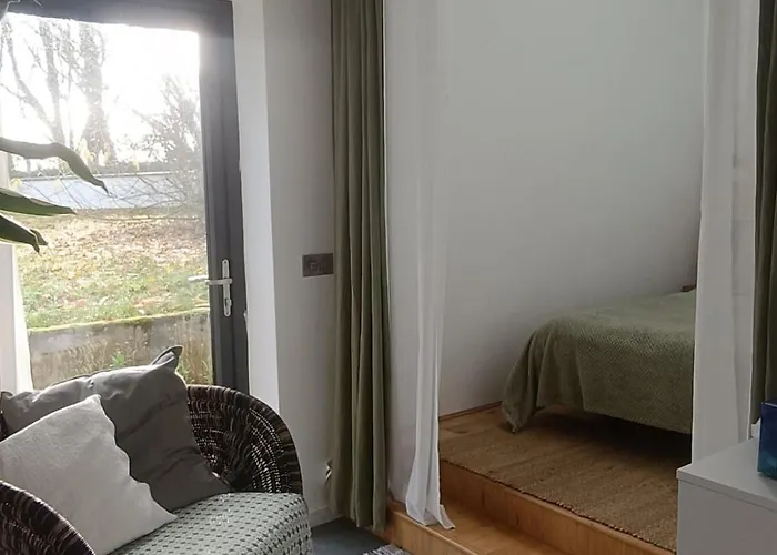 Woodville Apartment